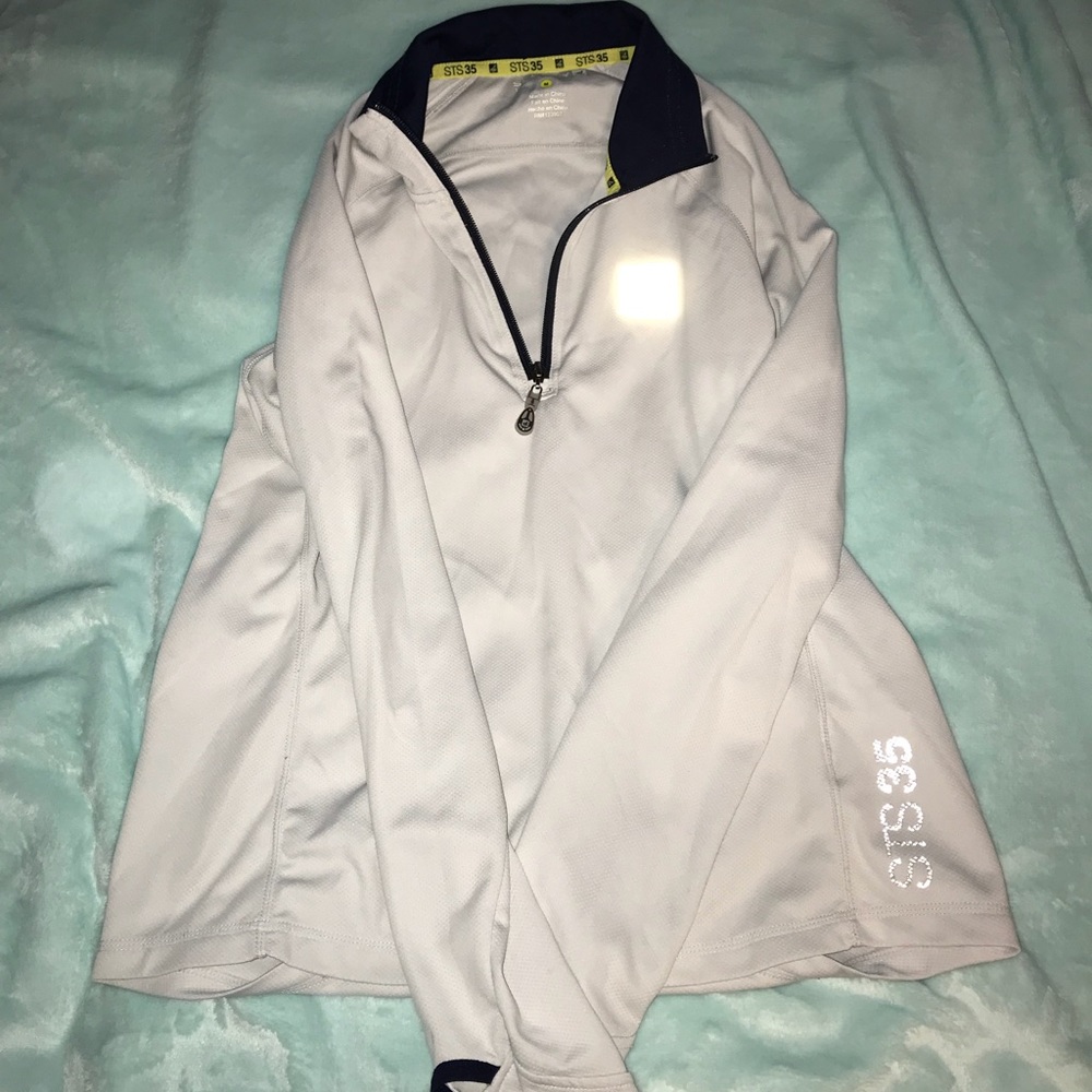 Lightweight Sperry 3/4 zip!